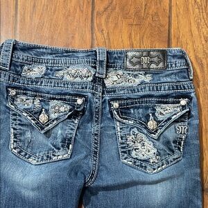 Stylish Embellished Blue Women's Jeans